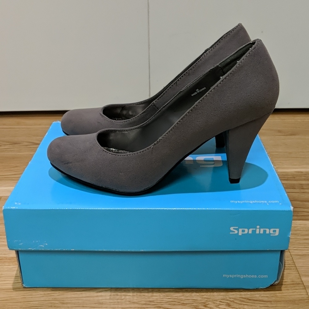 Spring Jesmer Gray Suede Heels Pumps size 38 8